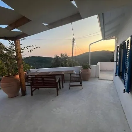 The White House Evgiros, Lefkada Hébergement de vacances *